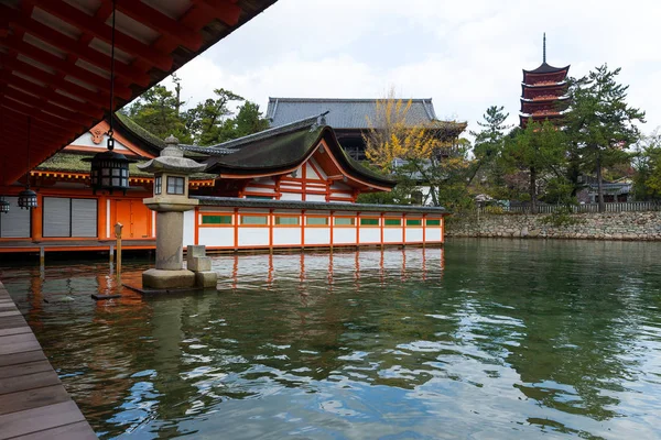 Itsukushima Shinto Shrine in Japan — Stock Photo, Image