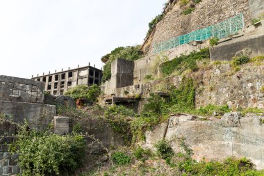 Japonya'nın kalıntıları ile savaş gemisi Adası