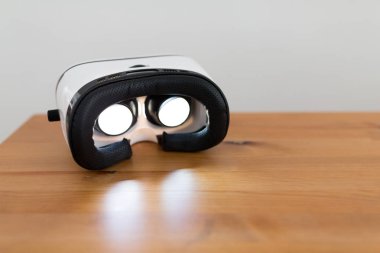 Video VR cihazda iskambil