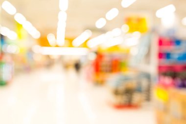 Bulanık arka plan içinde süpermarket