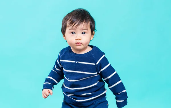 Pequeño lindo bebé —  Fotos de Stock