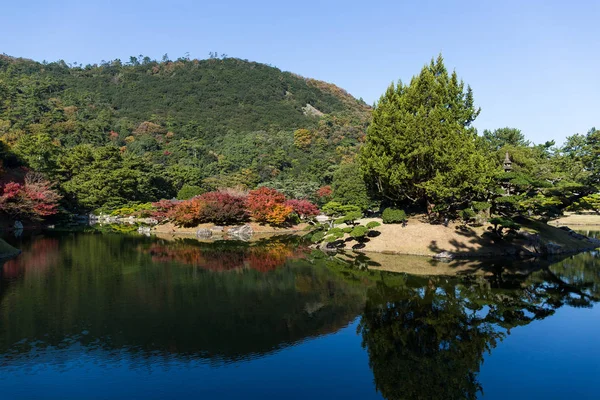 Japanese Ritsurin Garden in Autumn — Stock Photo, Image