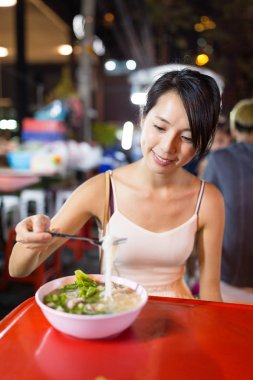 Kadın zevk onu kase erişte 