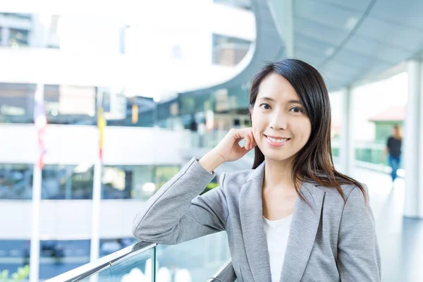 Young asian businesswoman at outdoor — Stock Photo, Image