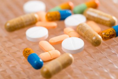 Farklı tablet hap kapsül 