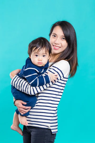 Asiatiska mamma och Lille son — Stockfoto