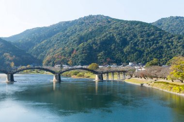 Japonya'nın geleneksel Kintai Köprüsü 