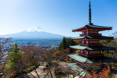 Chureito kırmızı pagoda ve dağ Fuji