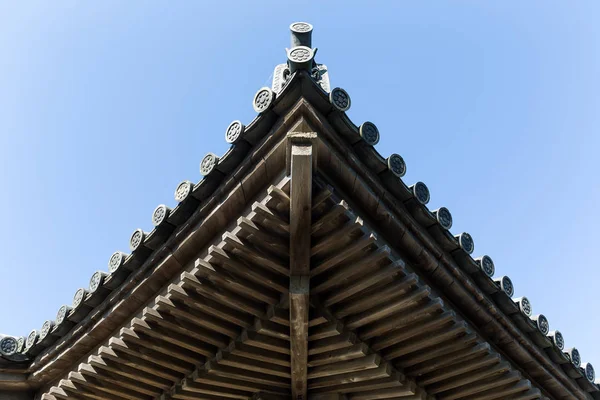 Telha do telhado no templo japonês — Fotografia de Stock