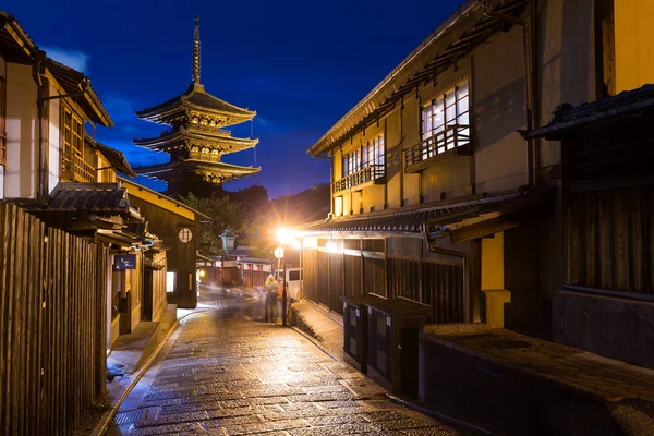 Yasaka Pagoda v noci — Stock fotografie