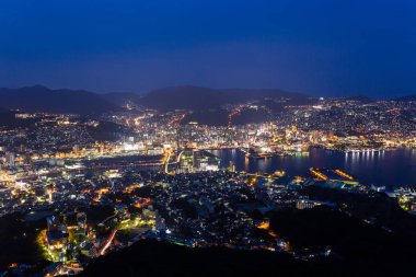 Nagasaki manzarası, gece
