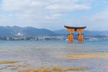 Itsukushima tapınak Japonya'da