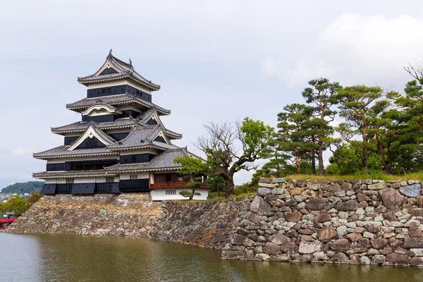 Tradiční Matsumoto Castle v Japonsku — Stock fotografie