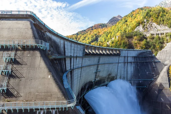 Kurobe Dam in Japan — Stockfoto
