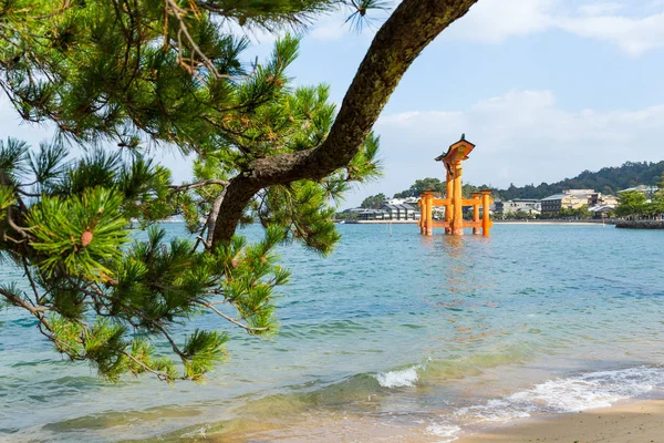 Santuário de Itsukushima japonês — Fotografia de Stock