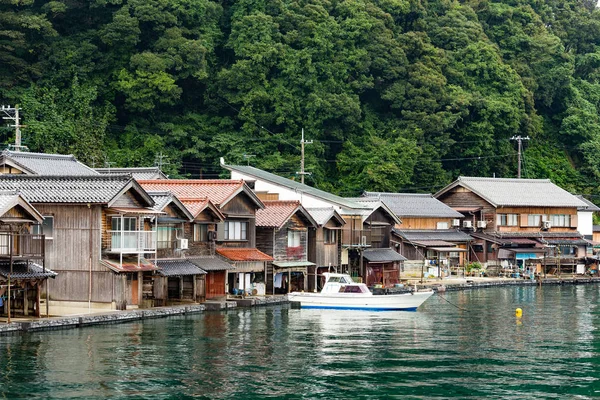 Traditionelle Wasserhäuser von ine cho town — Stockfoto