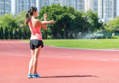 Spor kadın el germe