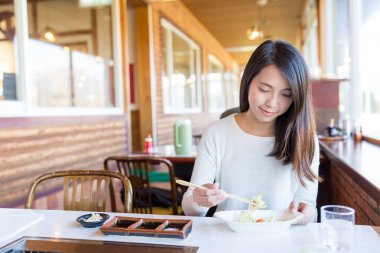 Kadın zevk Japon Barbekü Restoranı