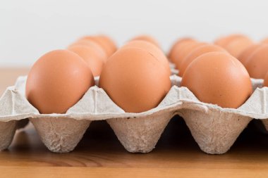 Paket içinde taze tavuk yumurta 