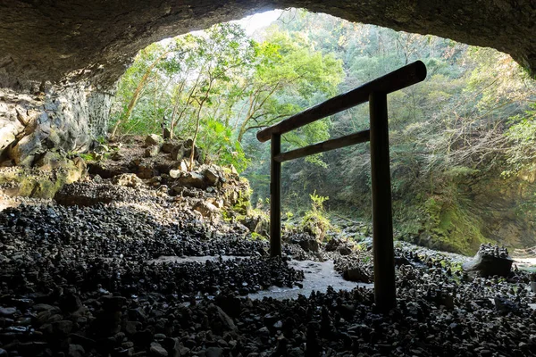 Amanoiwato heiligdom in grot — Stockfoto