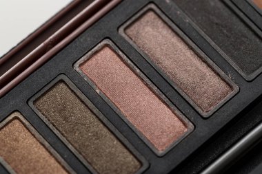 Kahverengi Far paleti