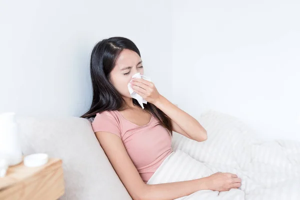 Woman feeling sick on bed — Stock Photo, Image