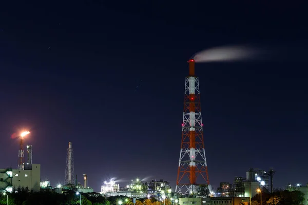 Vista nocturna de plantas industriales en Yokkaichi —  Fotos de Stock