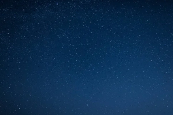 Estrellas en el cielo nocturno — Foto de Stock