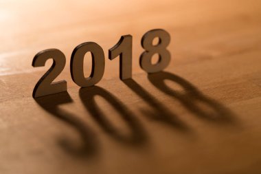 Tahta 2018 yıl