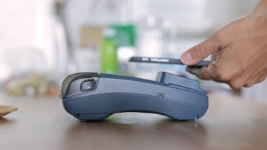 NFC teknolojisini kullanarak akıllı telefon ödeme