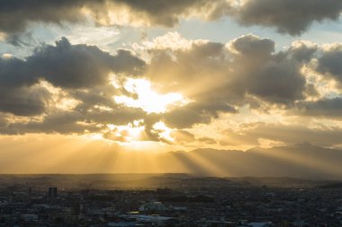 Günbatımı ve güneş patlaması 