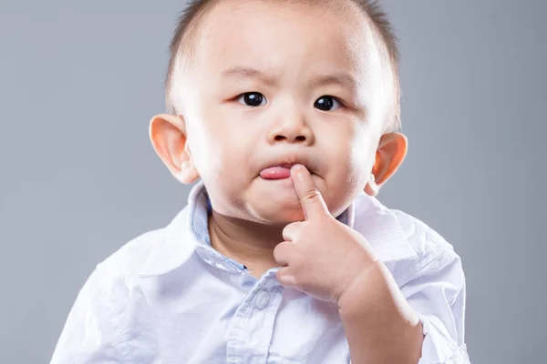 Azjatycki Mały Chłopczyk — Zdjęcie stockowe