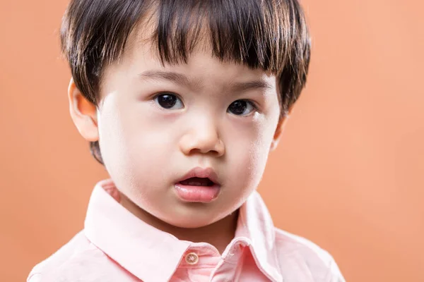 Asiatique bébé garçon portrait — Photo