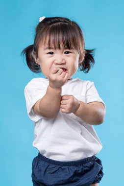 Gergin misin bebeğim  