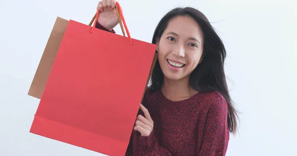 Mujer Feliz Sosteniendo Bolsas Compras — Foto de Stock