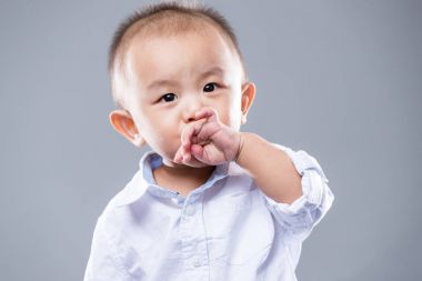 Asyalı küçük oğlu