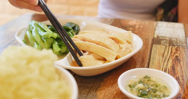 Eating Chicken Dish Table — Stock Photo, Image