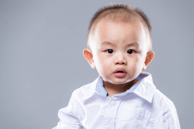 şirin bebek çocuk portresi