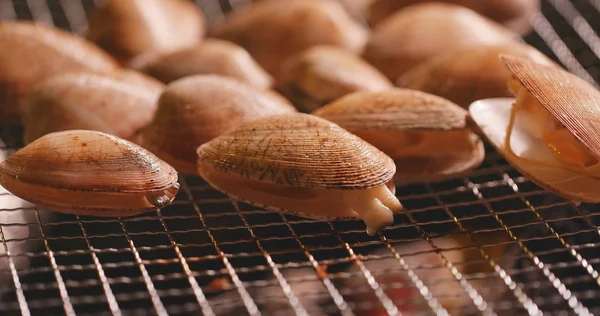 Vongole Fresche Fiamme Barbecue — Foto Stock