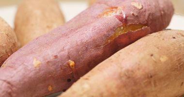 Pişmiş tatlı patates yakın çekim