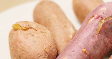 Kavrulmuş tatlı patates yakın çekim