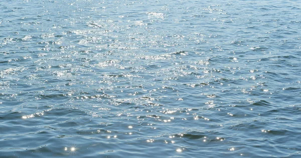 Blå Havet Bevattna Ytbehandlar Vid Solnedgången Med Gnistor — Stockfoto