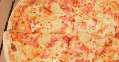 Lezzetli peynir pizza yakın çekim