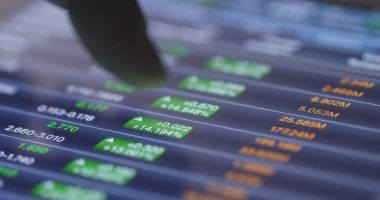 Hisse senedi hisse senedi grafik ekran üzerinde 