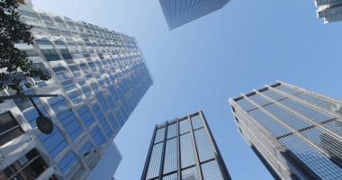 Gökyüzüne iş ofis kuleleri