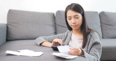 Ev kadını evde gider sayma 