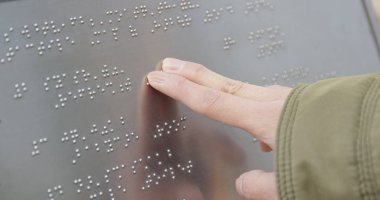 Blind Braille üzerinde açık dizin okuma 