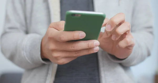 Man Met Mobiele Telefoon — Stockfoto