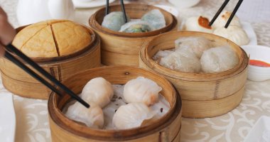 Dim sum Çin restoranında sahip 