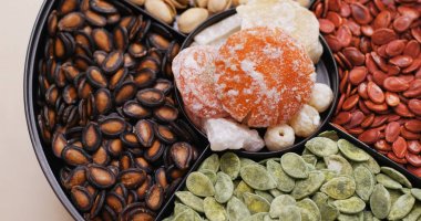 Muhtelif Çince ay yeni yıl için tepsi snack 